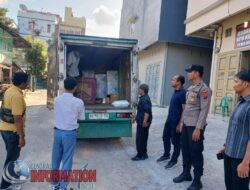 Pastikan Logistik Pilkada Tersimpan Baik, Polres Sibolga Melaksanakan Pengamanan Gudang Logistik KPU.