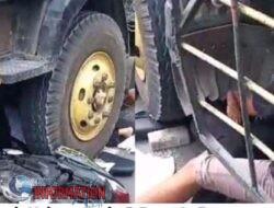 Judul [ dua remaja perempuan Lolos Dari Maut saat Mengalami Kecelakaan Dengan Truk.
