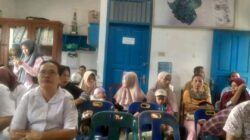 Tekan angka stunting, Babinsa Koramil 04/Pinangsori laksanakan sosialisasi  Pencegahan Stunting dengan warga binaan