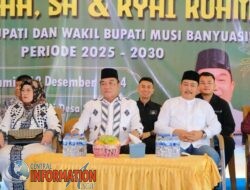 Ribuan Massa Tumpah Ruah Hadiri Silahturahmi Akbar Toha Rohman di Sungai Angit