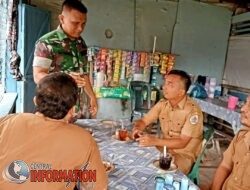 Babinsa Komsos Bersama Aparatur Sipil Negara di Kelurahan Padang masiang