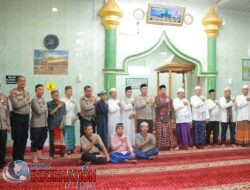 Dalam Rangka Jumat Curhat, Kapolres Sibolga Kunjungi Masjid Al-Ikhwan Sibolga