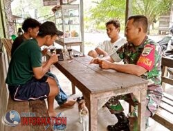 Kegiatan Komsos Dengan Warga Binaan Babinsa Serka Retno Widodo Bahas Keamanan dan Kebersihan Lingkungan