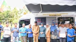 Pj. Bupati Tapteng Launching Mobil Pelayanan Keliling, Dinas Kependudukan  Dan Catatan Sipil Tapteng