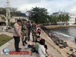 Tingkatkan Pengamanan Saat Libur Pasca Tahun Baru, Personil Pos Pam Patroli Dialogis Di Objek Wisata Pelabuhan Lama