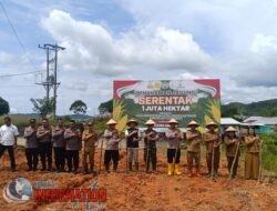 Kegiatan Penanaman Jagung Serentak Di Bukit Panomboman, Polres Sibolga Mendukung Swasembada Pangan 2025