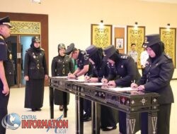 Nur Ichwan Lantik Pejabat Non Manajerial dan Notaris Pengganti di Riau.