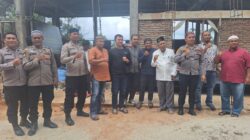 Polres Tapteng Berikan Bantuan Pembangunan Masjid Al Muslimin Sitahuis