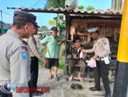 Dibulan Penuh Berkah Polsek Tualang Berbagi Takjil Kepada Masyarakat Menjelang Berbuka Puasa