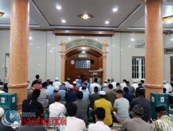 Personil Polres Sibolga Laksanakan Sholat Taraweh Dan Tadarus Bersama Warga