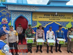 Kapolda Riau Kunjungi Pos PAM Terpadu Istana Siak Pada Operasi Ketupat Lancang Kuning 2025