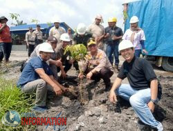 Memperingati Hari Buruh Sedunia, Polsek Kandis dan Dua Perusahaan Gelar Aksi Penanaman Pohon”