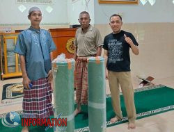 IWO Muba Hibahkan Ambal Sajadah Ke Musholla Desa Bumi Ayu