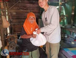 IWO Muba Bagikan Sembako Door to Door untuk Warga Kurang Mampu