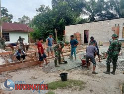 Satgas TMMD Ke-124 Kodim 0320/Dumai Perbaiki RTLH Untuk Warga Bukit Kayu Kapur