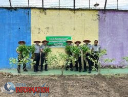 Program Lapas Kelas IIA Pekanbaru Lakukan Panen Sayur Kangkung Diareal Lapas
