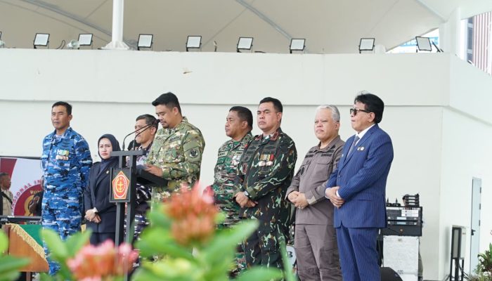 Kajati Sumut Dr.Harli Siregar Hadiri Upacara Peringatan HUT TNI Ke-80 Di Lapangan Merdeka Medan